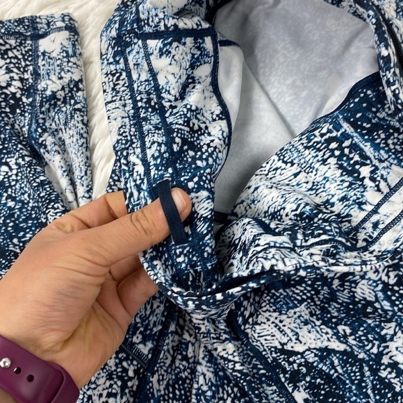 Lululemon Speed Up Tight *Full-On Luxtreme 28" Wildwood Multi - Picture 4 of 6